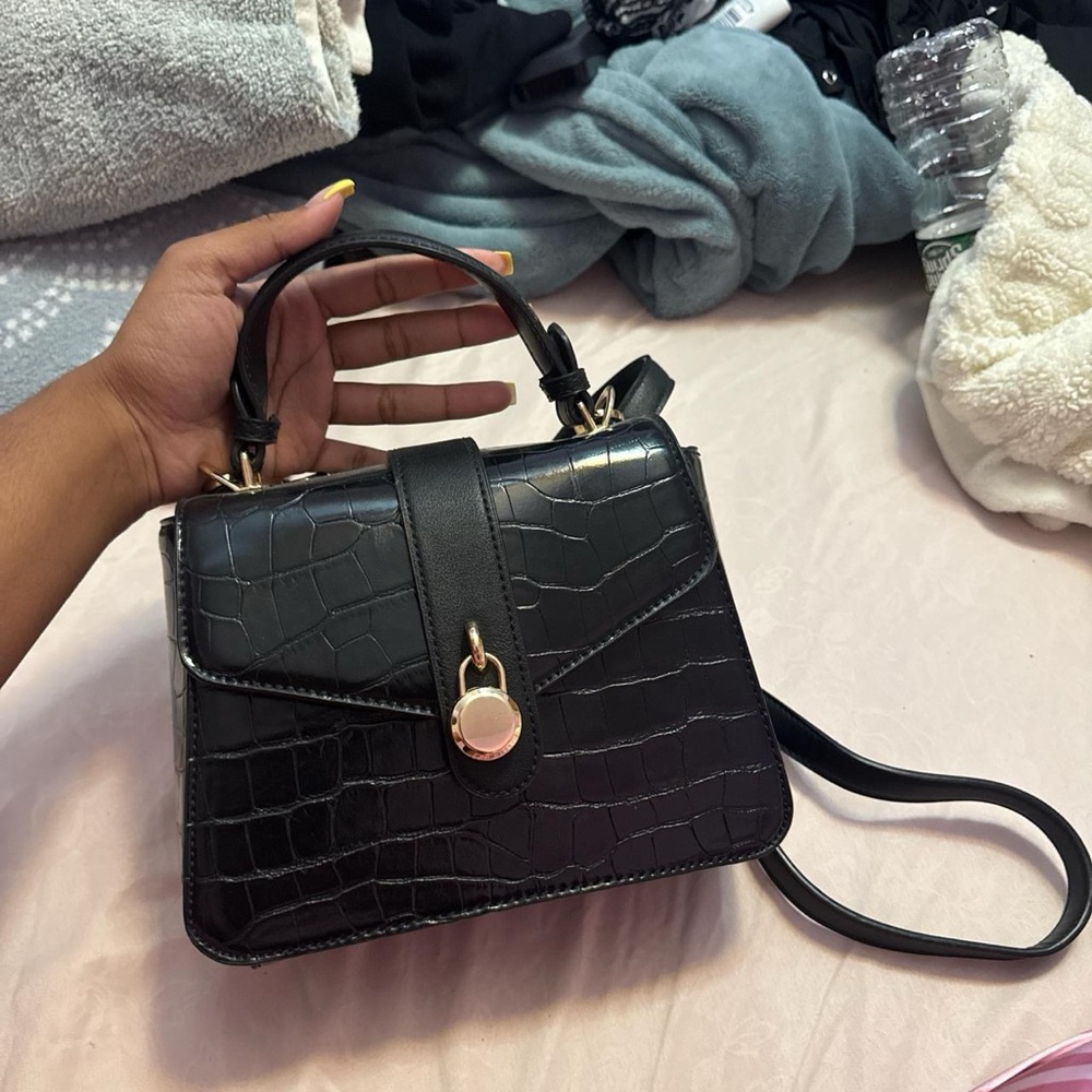 Steve Madden Black Croc-Embossed Crossbody Bag